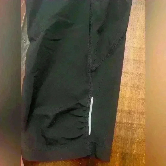Women’s size small athleta “mesh” running capris - Picture 2 of 7
